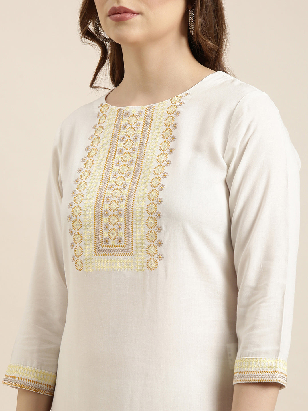 Women Straight Off White Solid Kurta and Patiala Set Comes With Dupatta