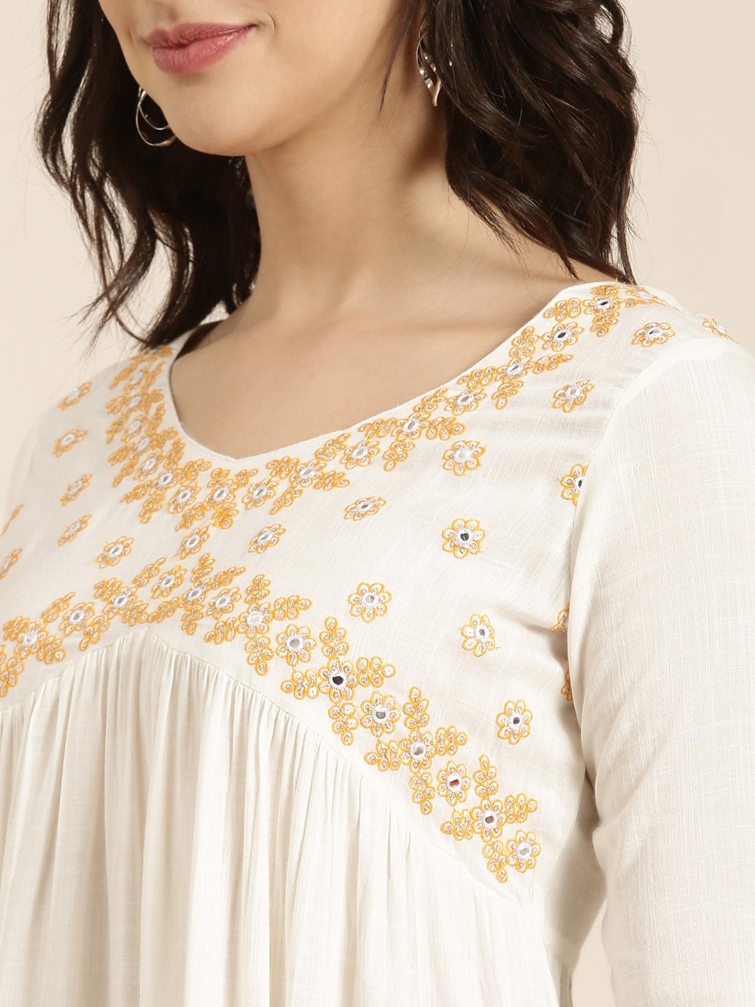 Women Straight Off White Solid Kurta Comes with Dupatta