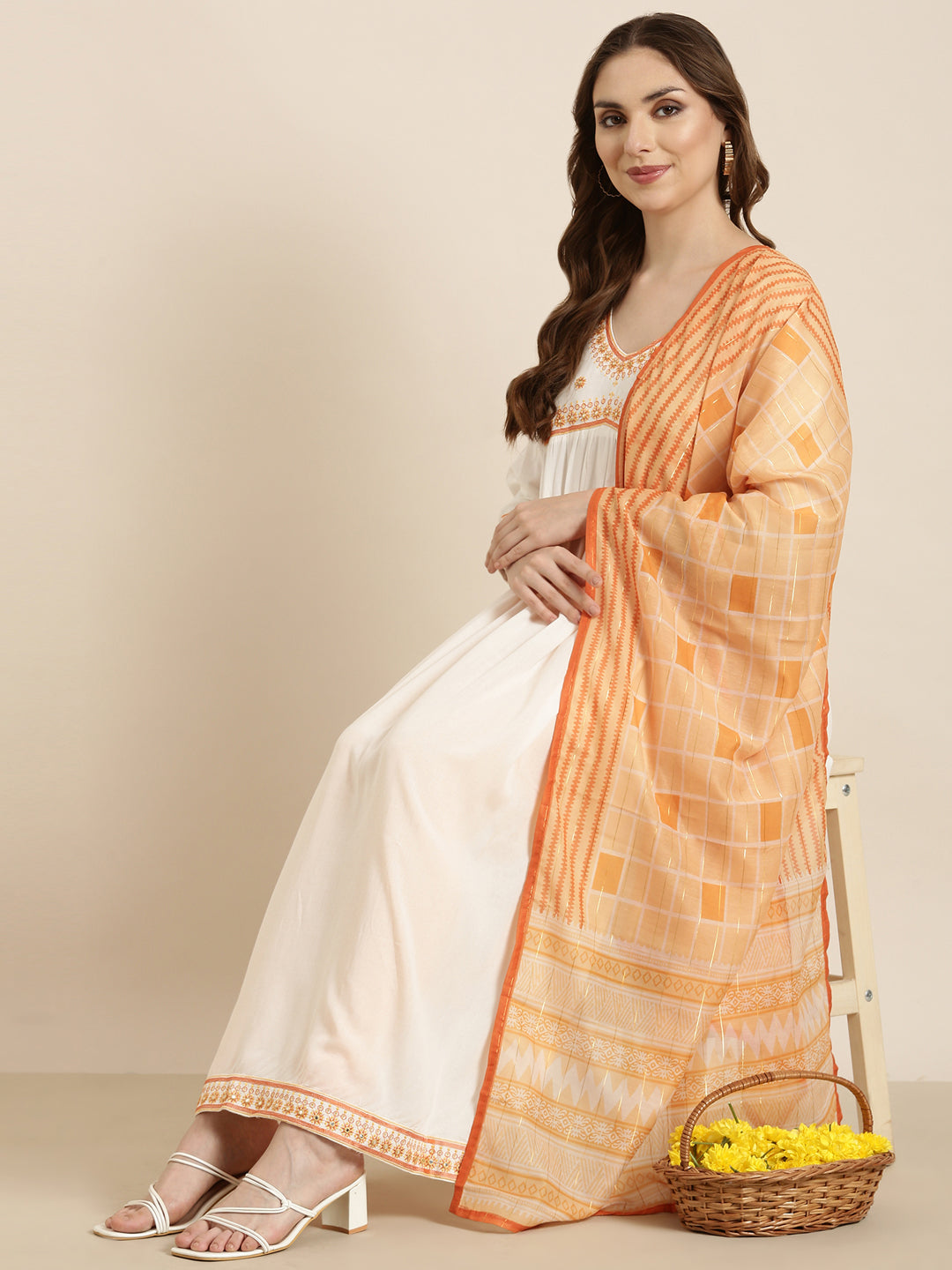 Women Straight Off White Solid Kurta Comes with Dupatta