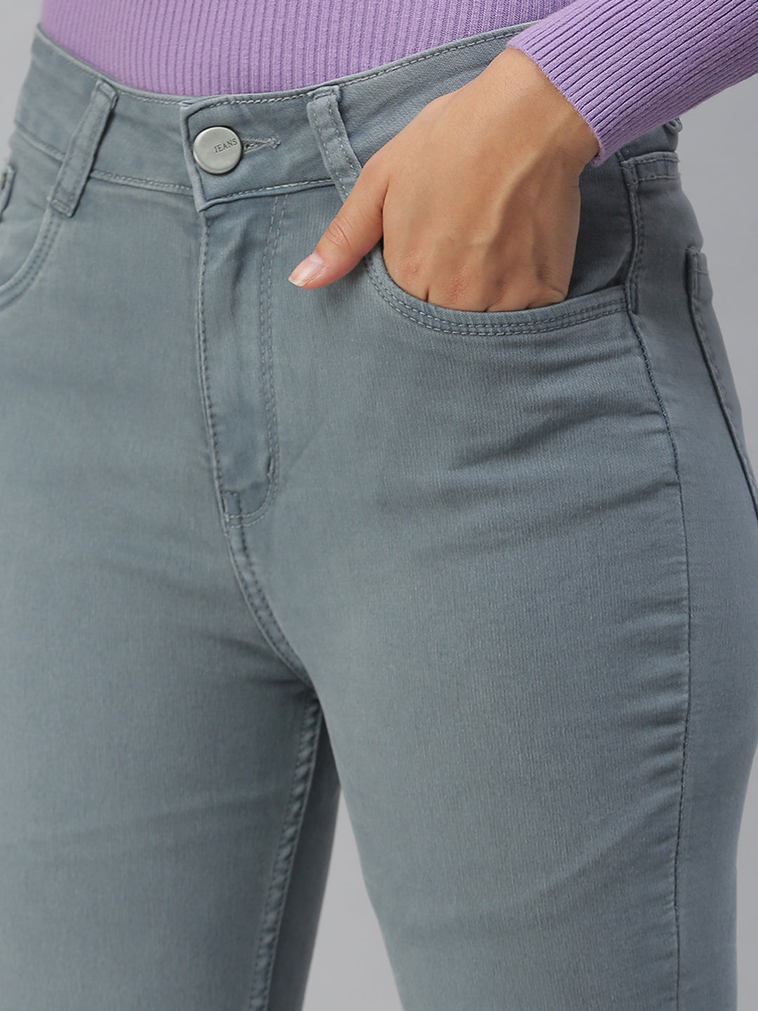 Women's Grey Solid Straight Fit Denim Jeans