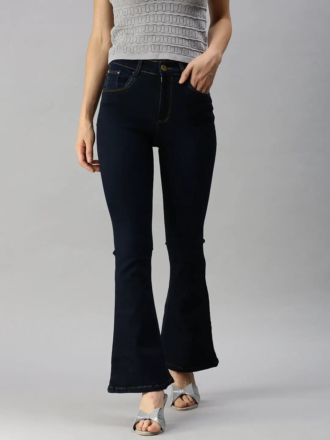 Women's Blue Solid Straight Fit Denim Jeans