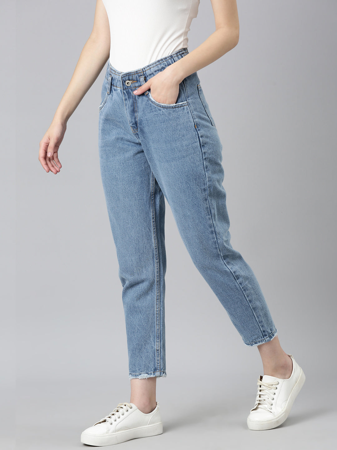 Women Blue Solid Regular Fit Denim Jeans