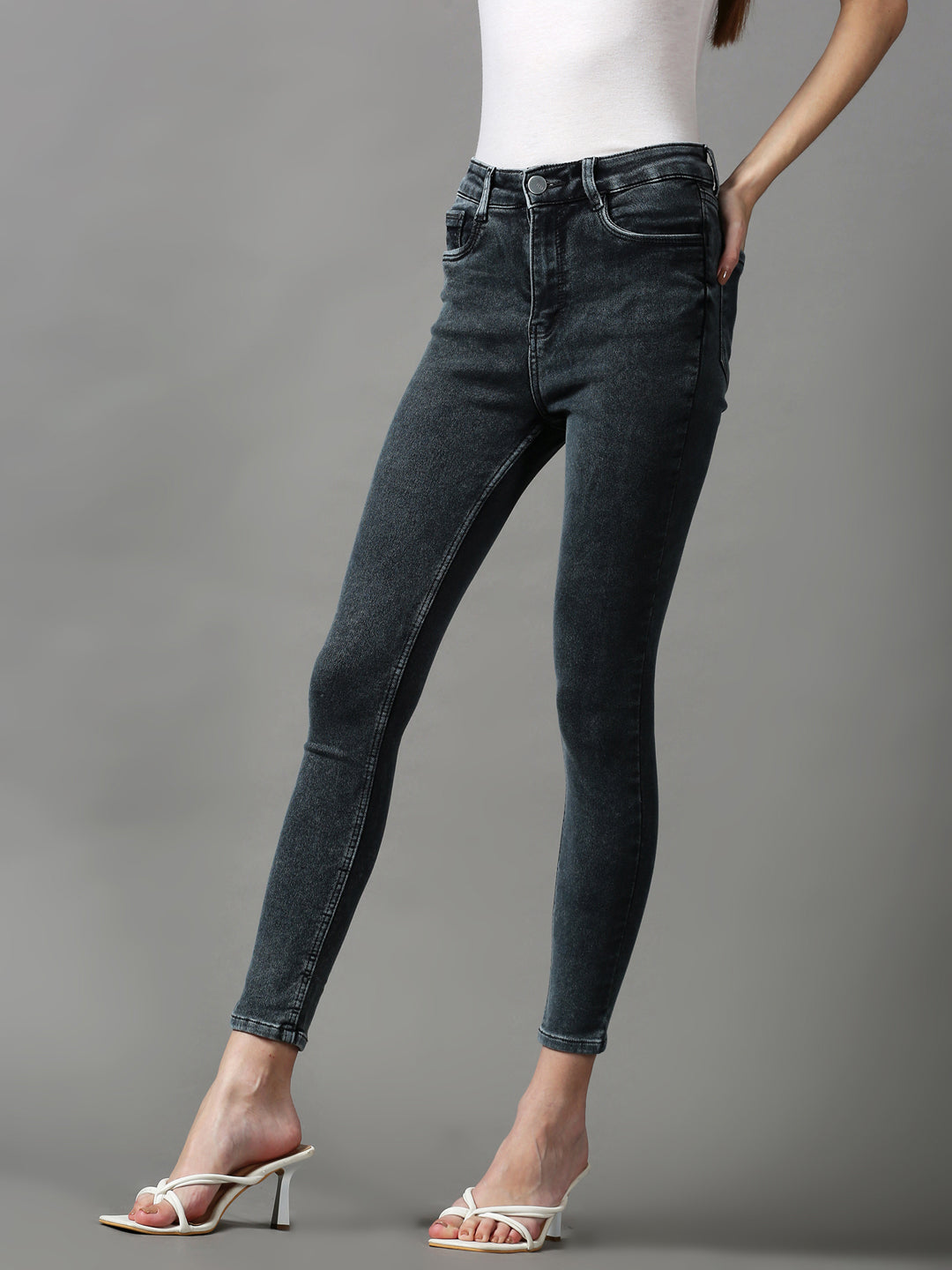 Women's Grey Solid Slim Fit Denim Jeans