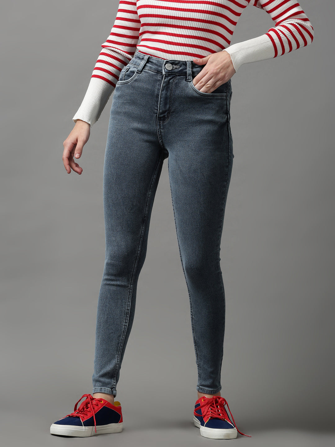 Women's Grey Solid Slim Fit Denim Jeans