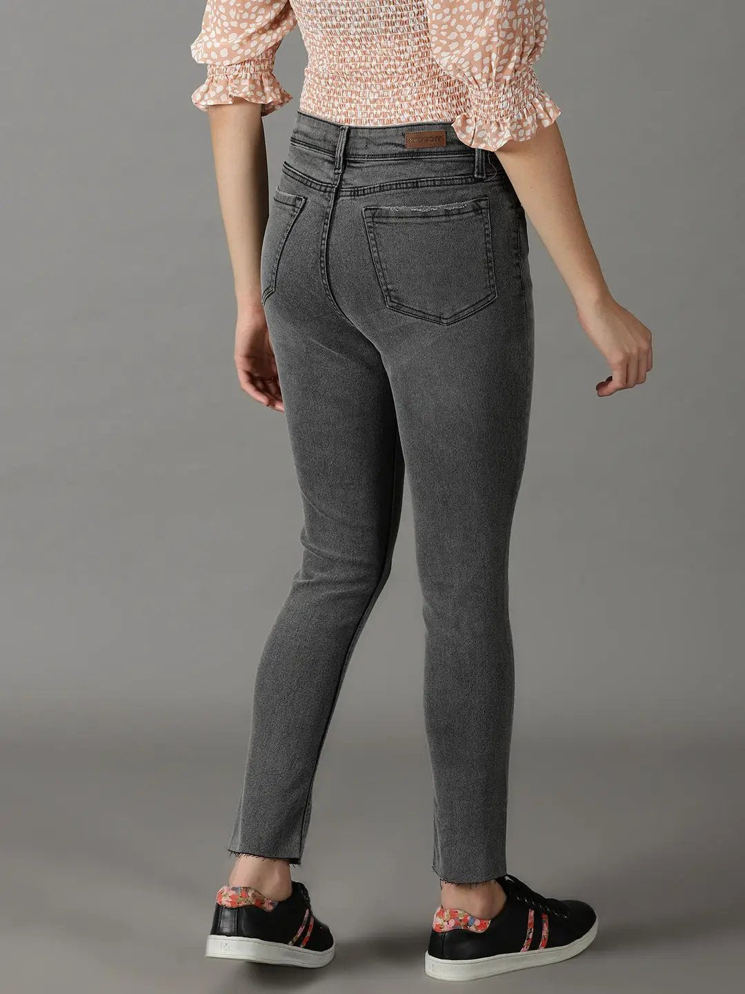 Women's Grey Solid Slim Fit Denim Jeans