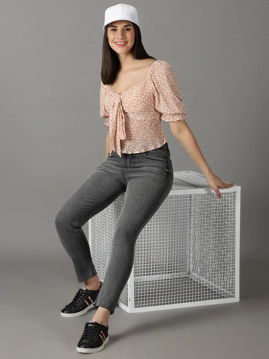 Women's Grey Solid Slim Fit Denim Jeans