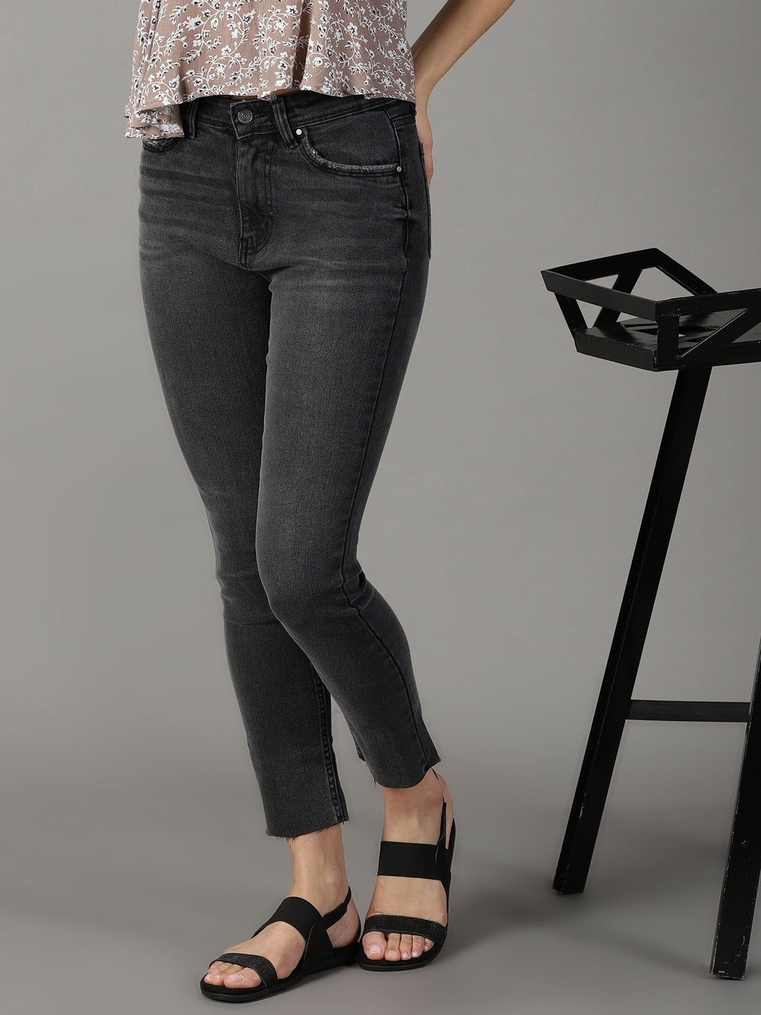 Women's Grey Solid Slim Fit Denim Jeans