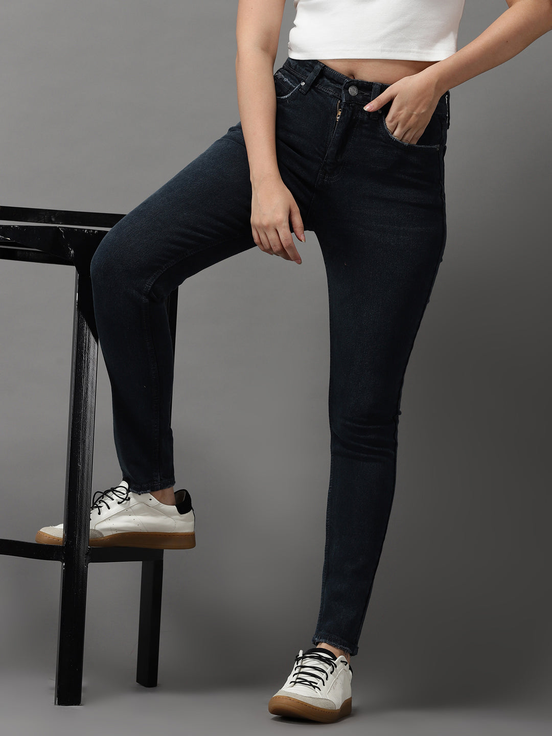 Women's Grey Solid Slim Fit Denim Jeans