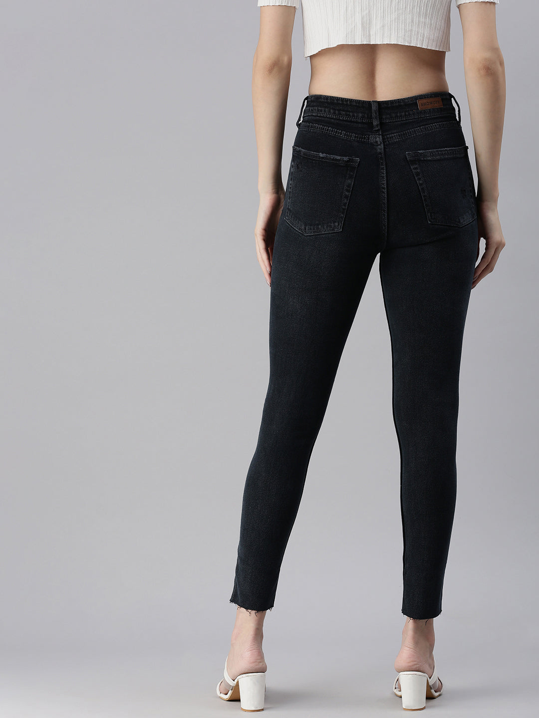 Women's Charcoal Solid Denim Slim Jeans