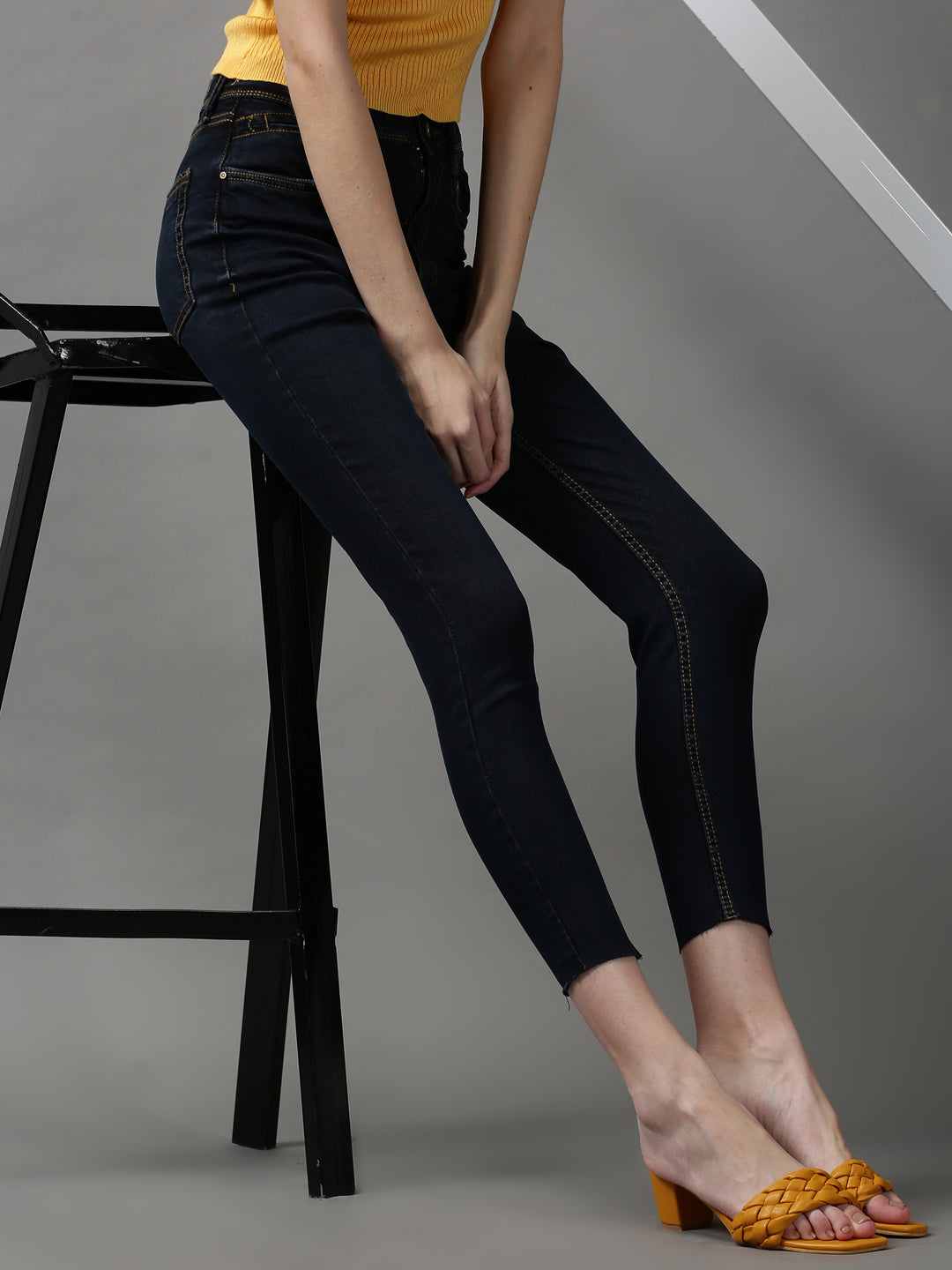 Women's Navy Blue Solid Skinny Fit Denim Jeans