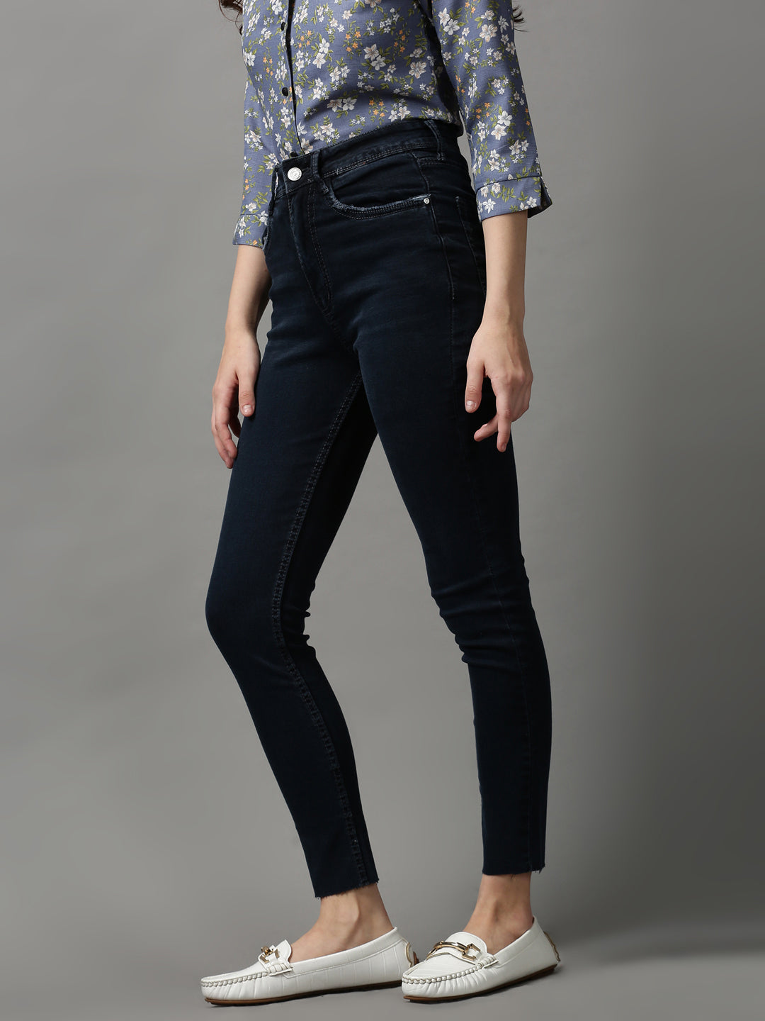 Women's Navy Blue Solid Slim Fit Denim Jeans