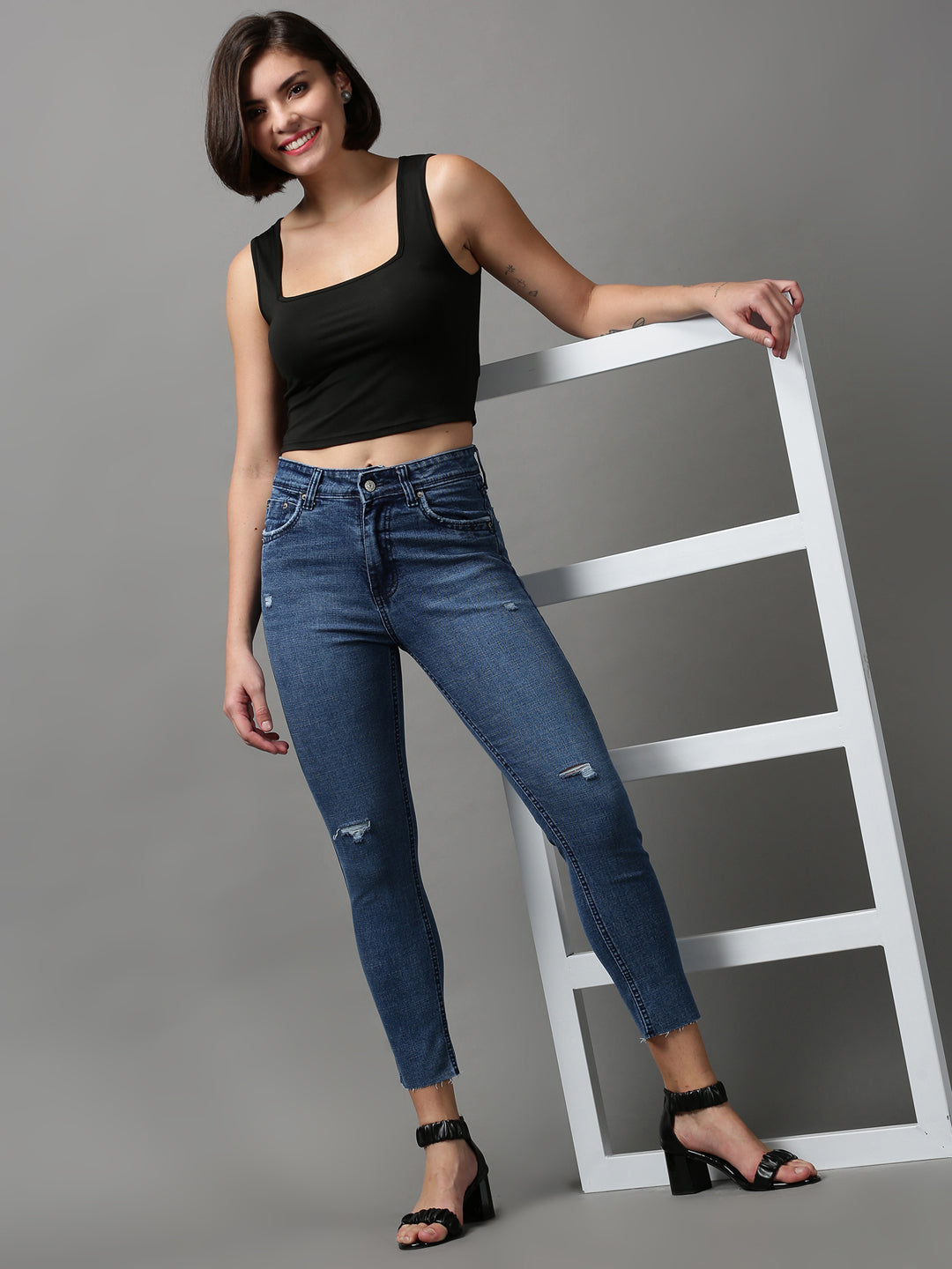 Women's Blue Solid Slim Fit Denim Jeans