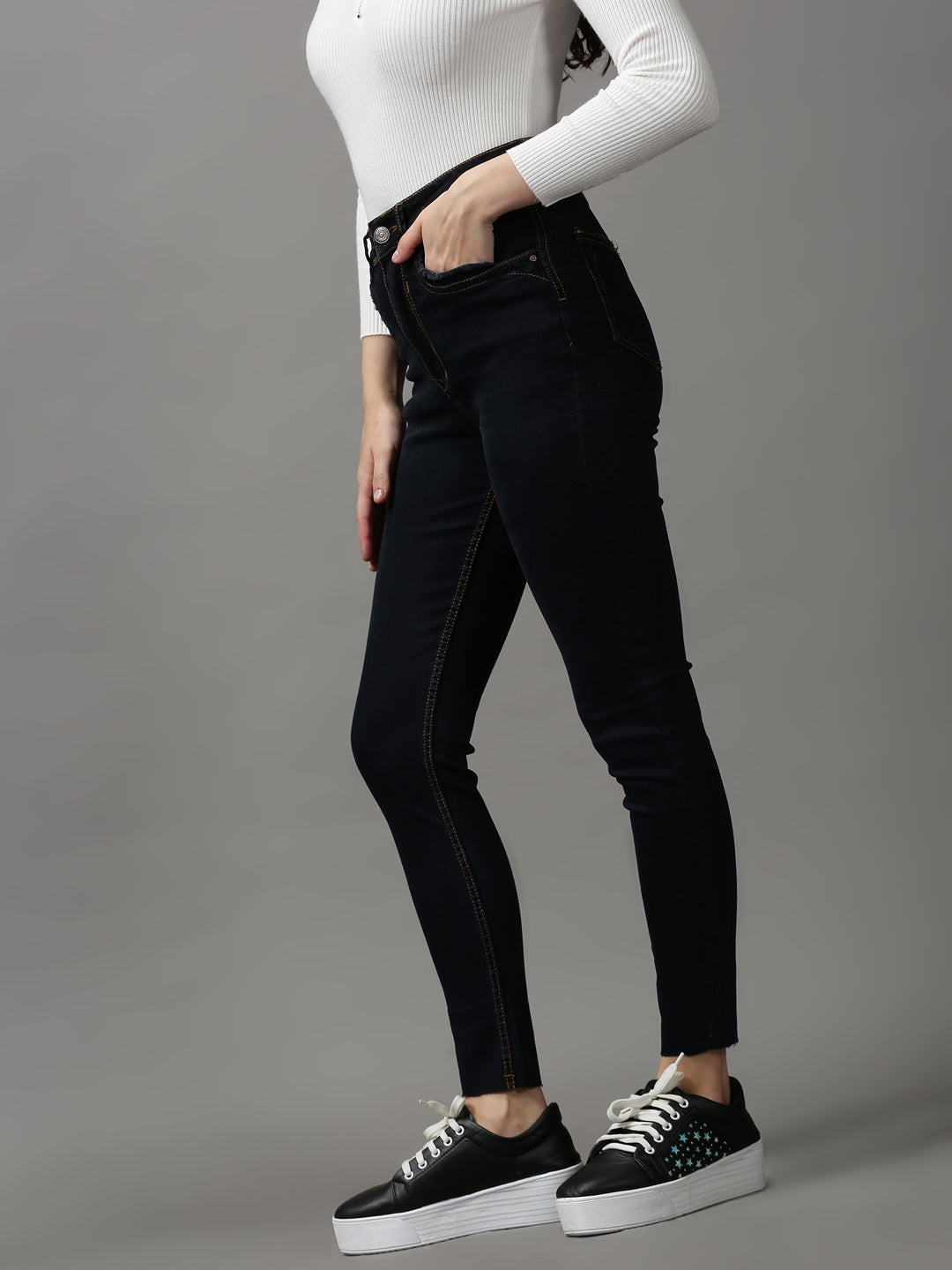 Women's Navy Blue Solid Skinny Fit Denim Jeans