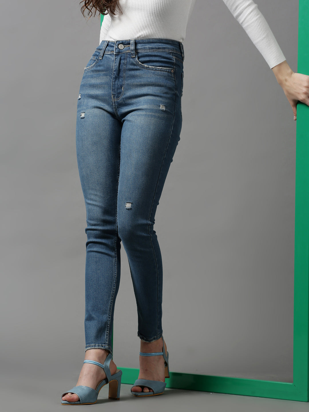 Women's Blue Solid Slim Fit Denim Jeans