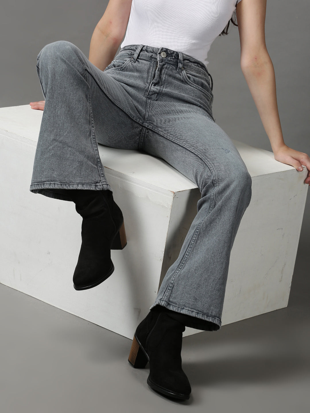 Women's Grey Solid Bootcut Denim Jeans