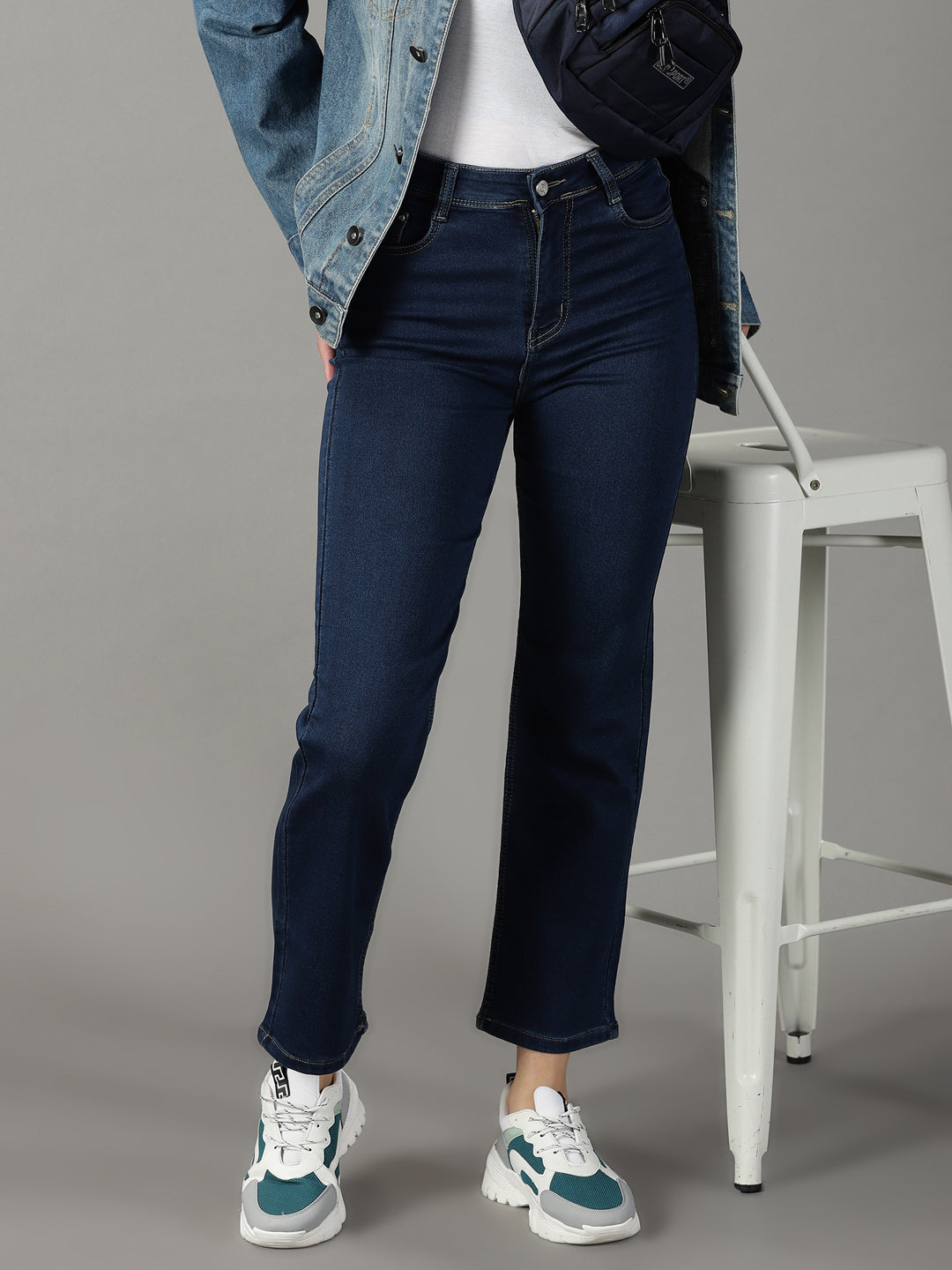 Women's Navy Blue Solid Straight Fit Denim Jeans