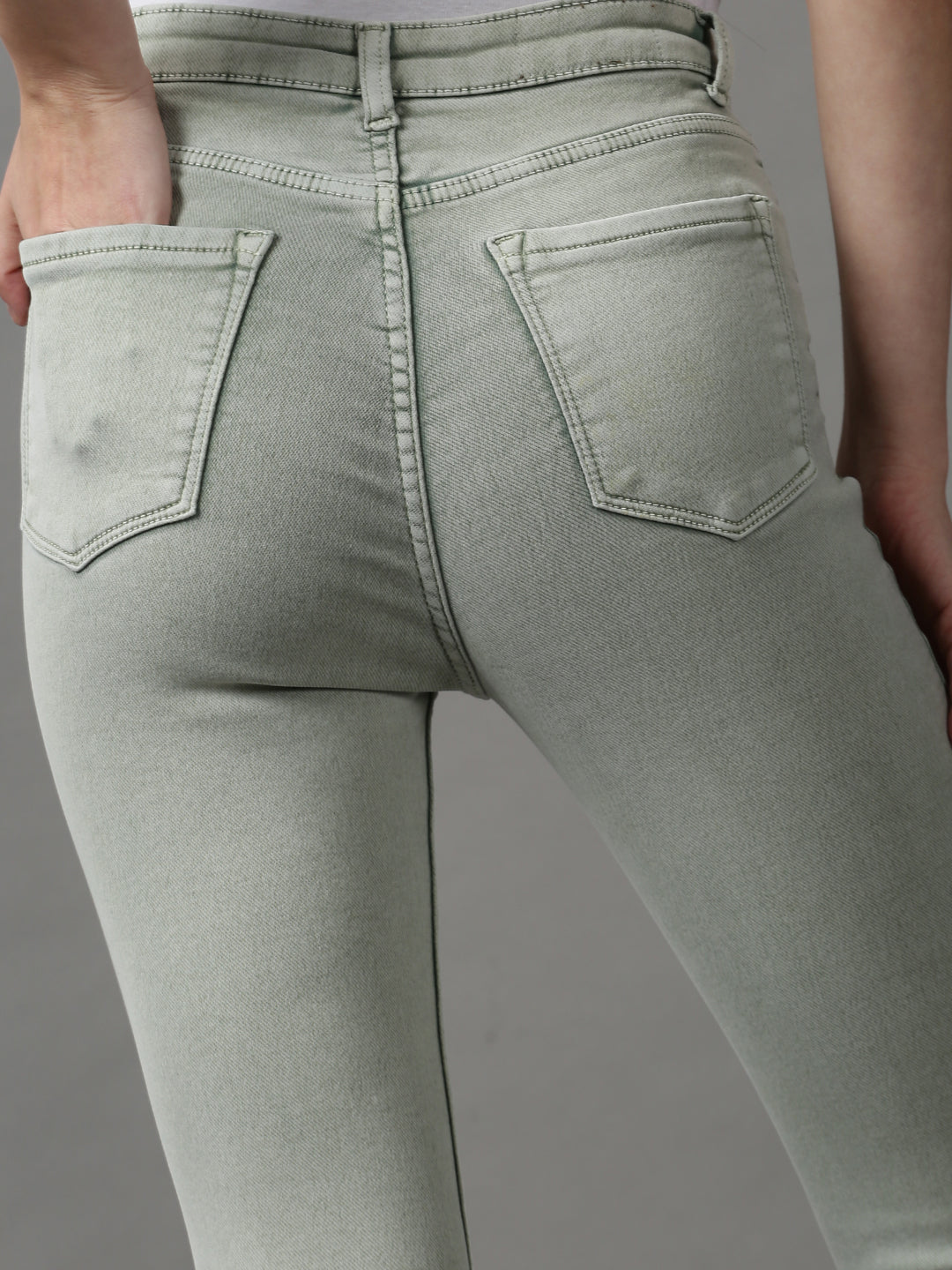 Women's Green Solid Skinny Fit Denim Jeans