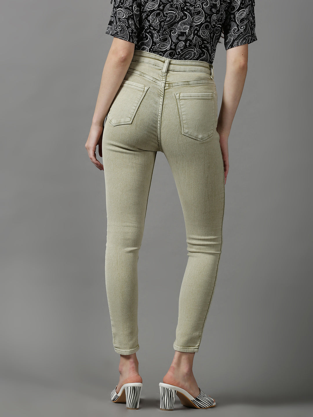 Women's Olive Solid Skinny Fit Denim Jeans