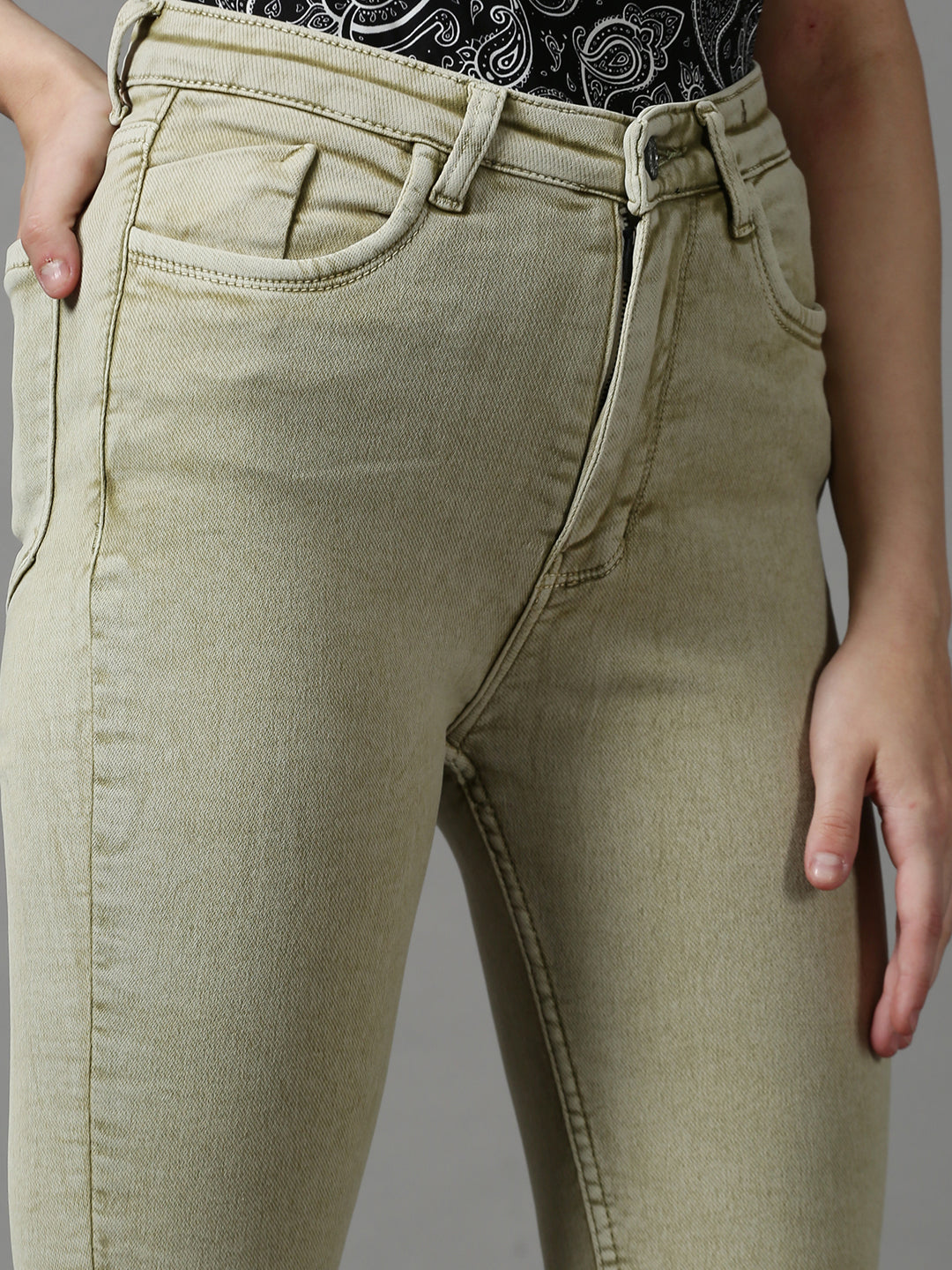 Women's Olive Solid Skinny Fit Denim Jeans