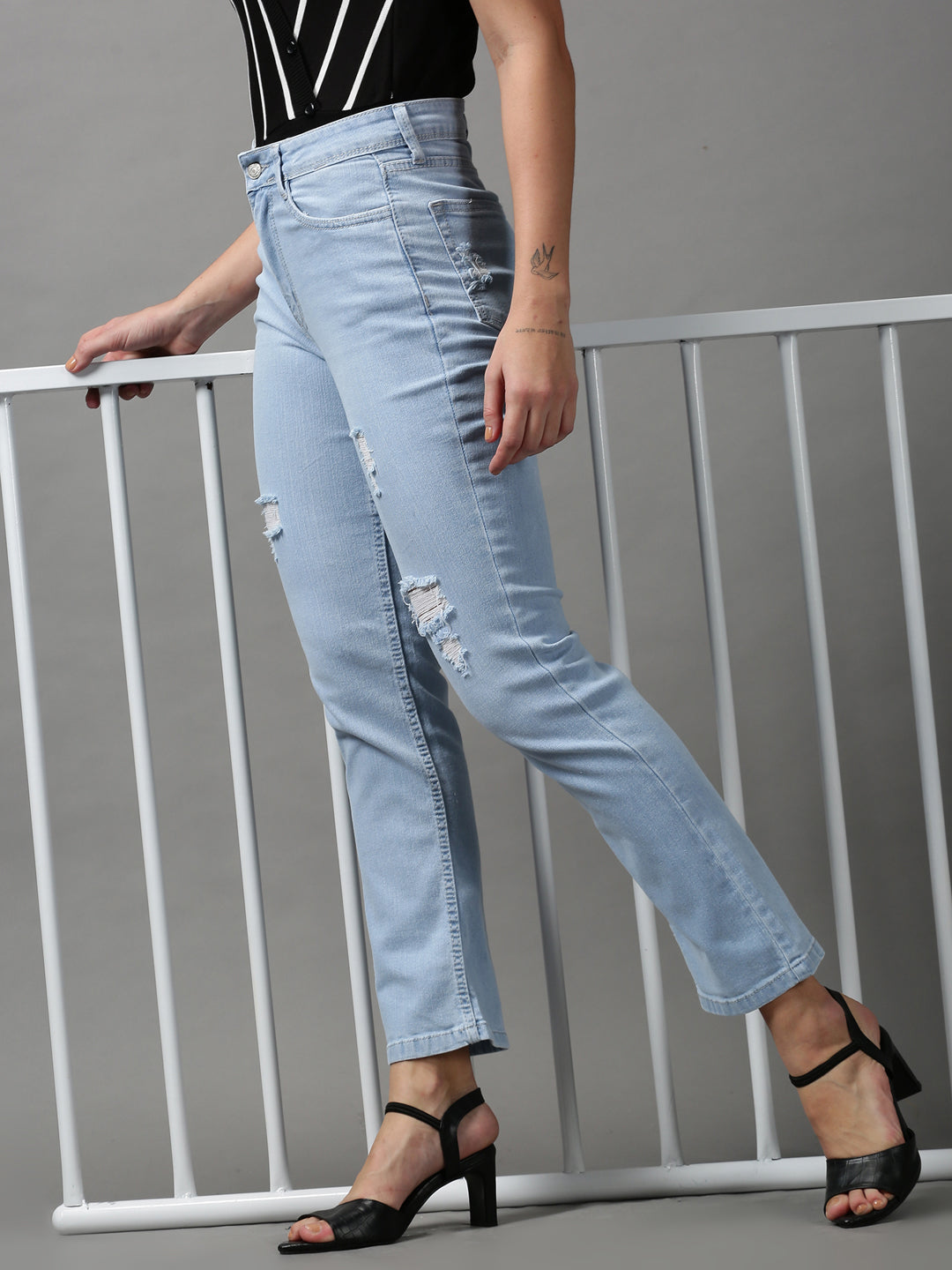 Women's Blue Solid Fit Denim Jeans