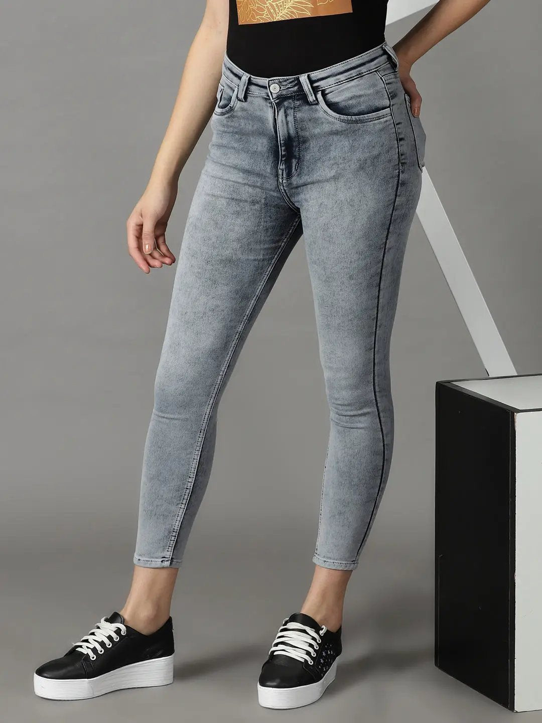 Women's Grey Solid Skinny Fit Denim Jeans