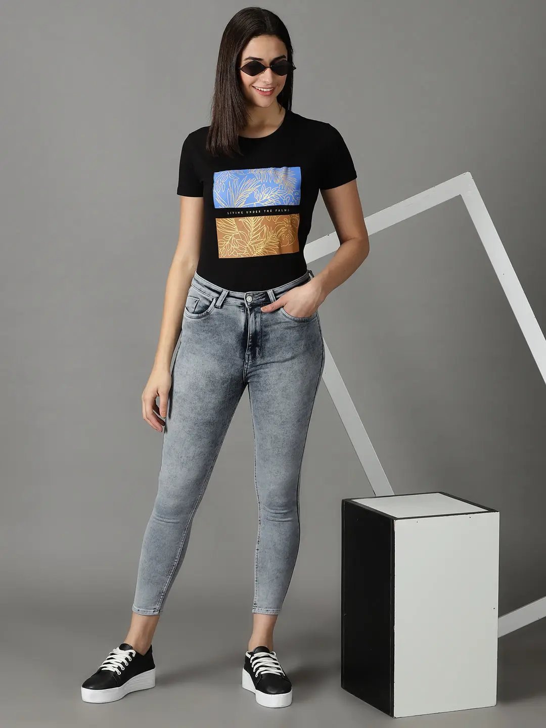 Women's Grey Solid Skinny Fit Denim Jeans