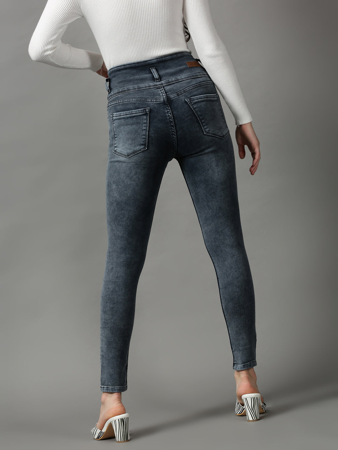 Women's Grey Solid Skinny Fit Denim Jeans