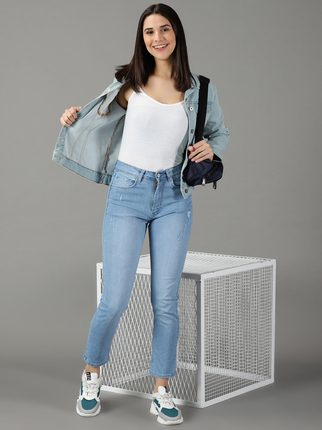 Women's Blue Solid Fit Denim Jeans