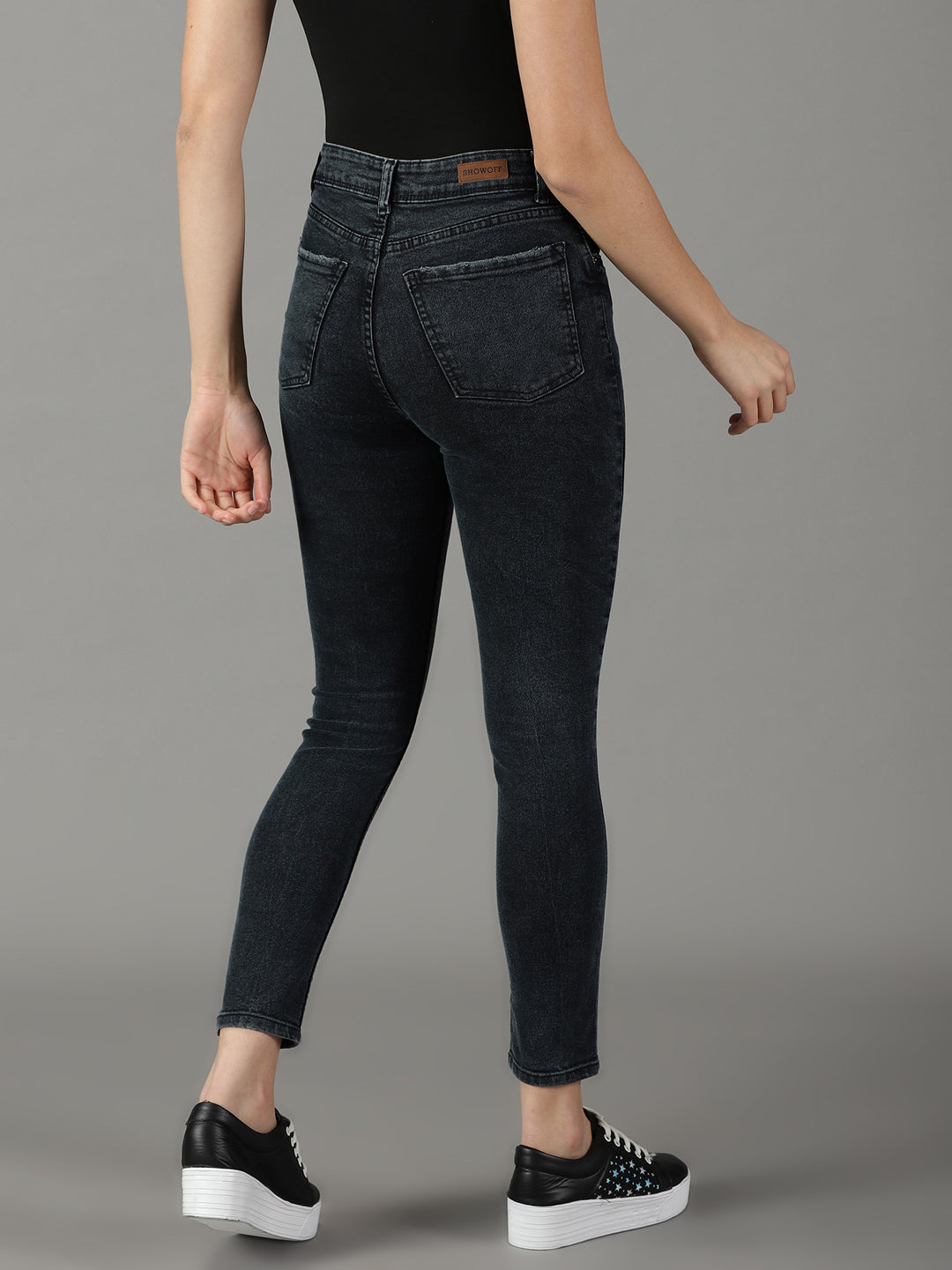 Women's Black Solid Slim Fit Denim Jeans