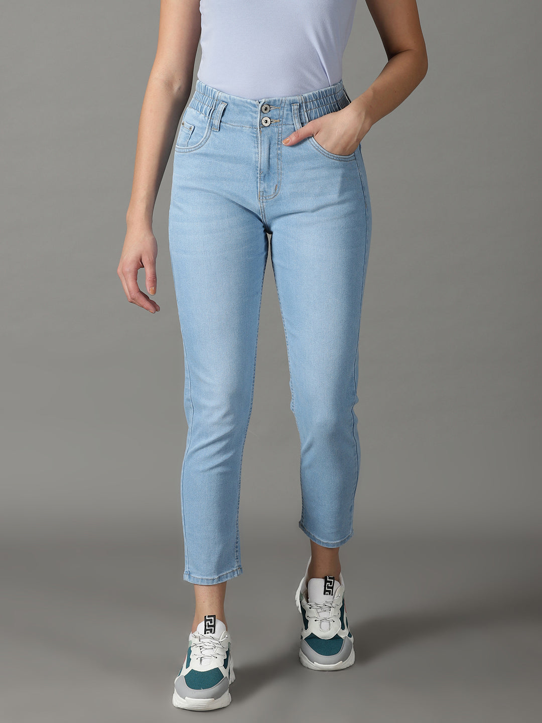 Women's Blue Solid Boyfriend Fit Denim Jeans