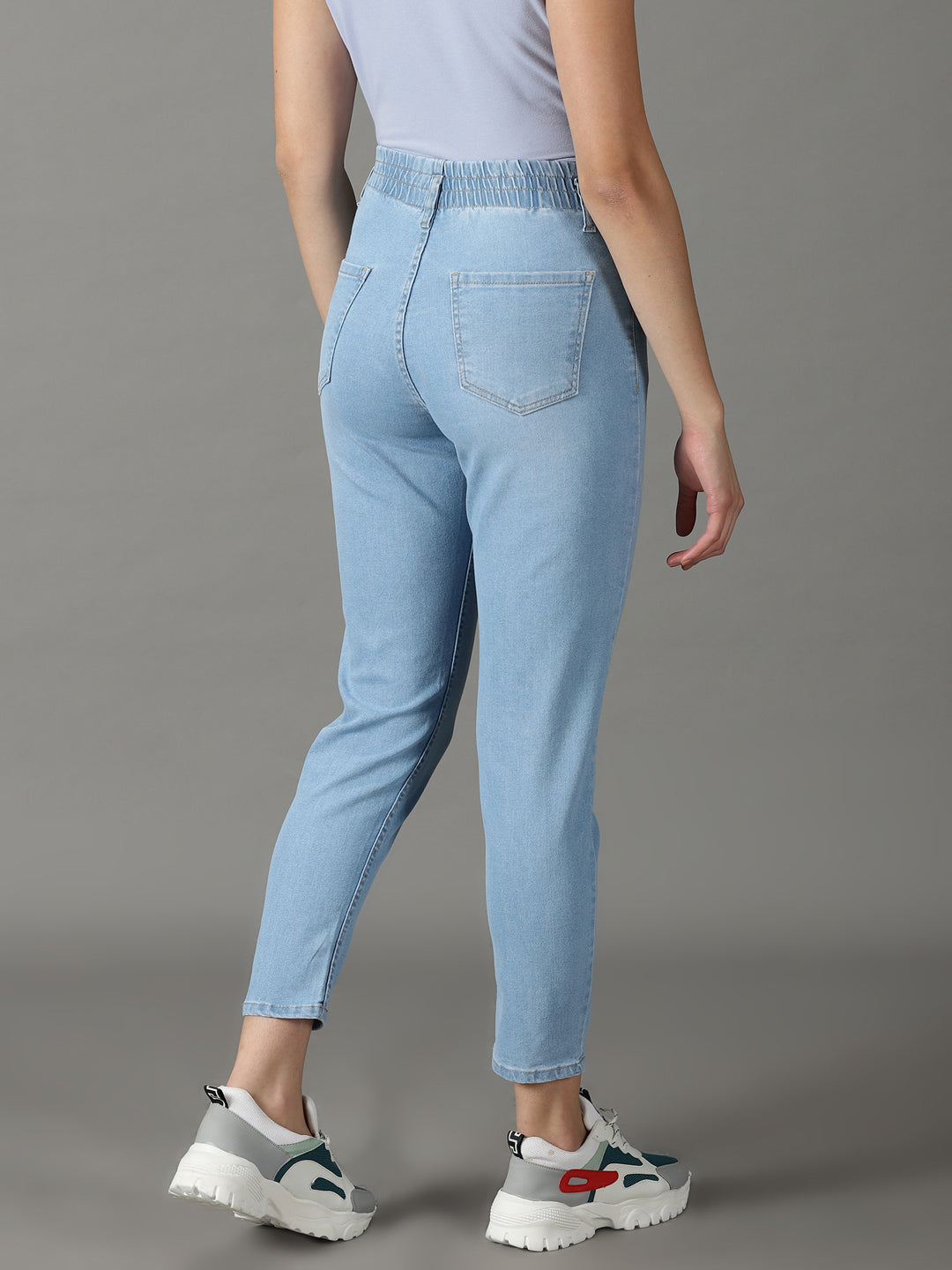 Women's Blue Solid Boyfriend Fit Denim Jeans