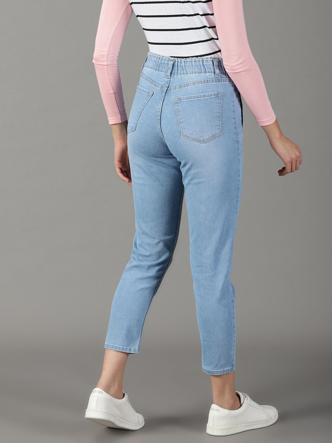 Women's Blue Solid Straight Fit Denim Jeans