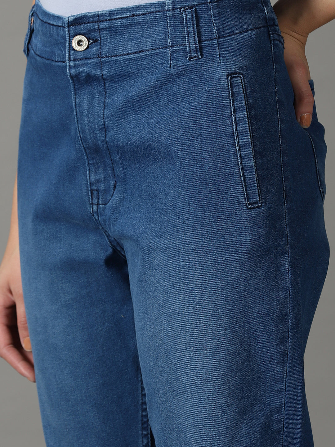 Women's Blue Solid Straight Fit Denim Jeans