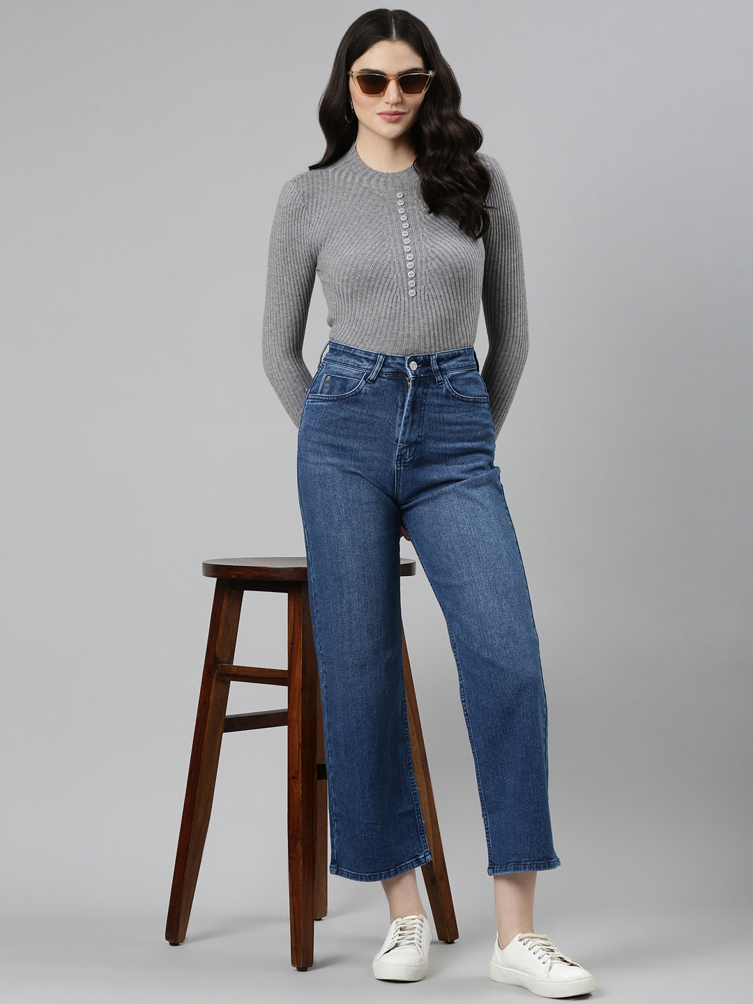 Women Blue Solid Straight Fit Denim Jeans