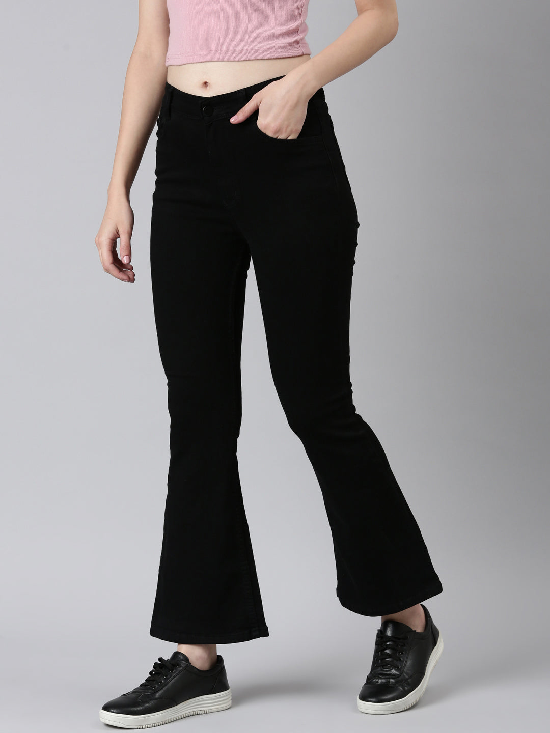 Women Black Solid Flared Denim Jeans