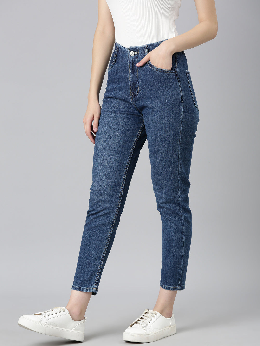 Women Blue Solid Slim Fit Denim Jeans