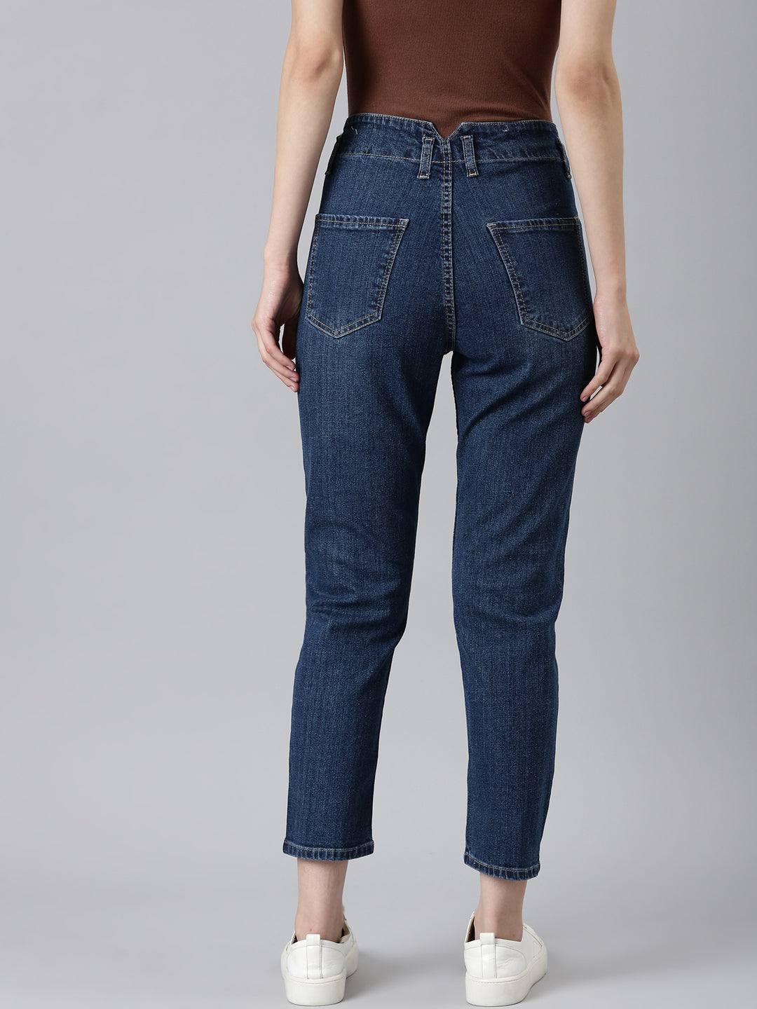 Women Blue Solid Mom Fit Denim Jeans