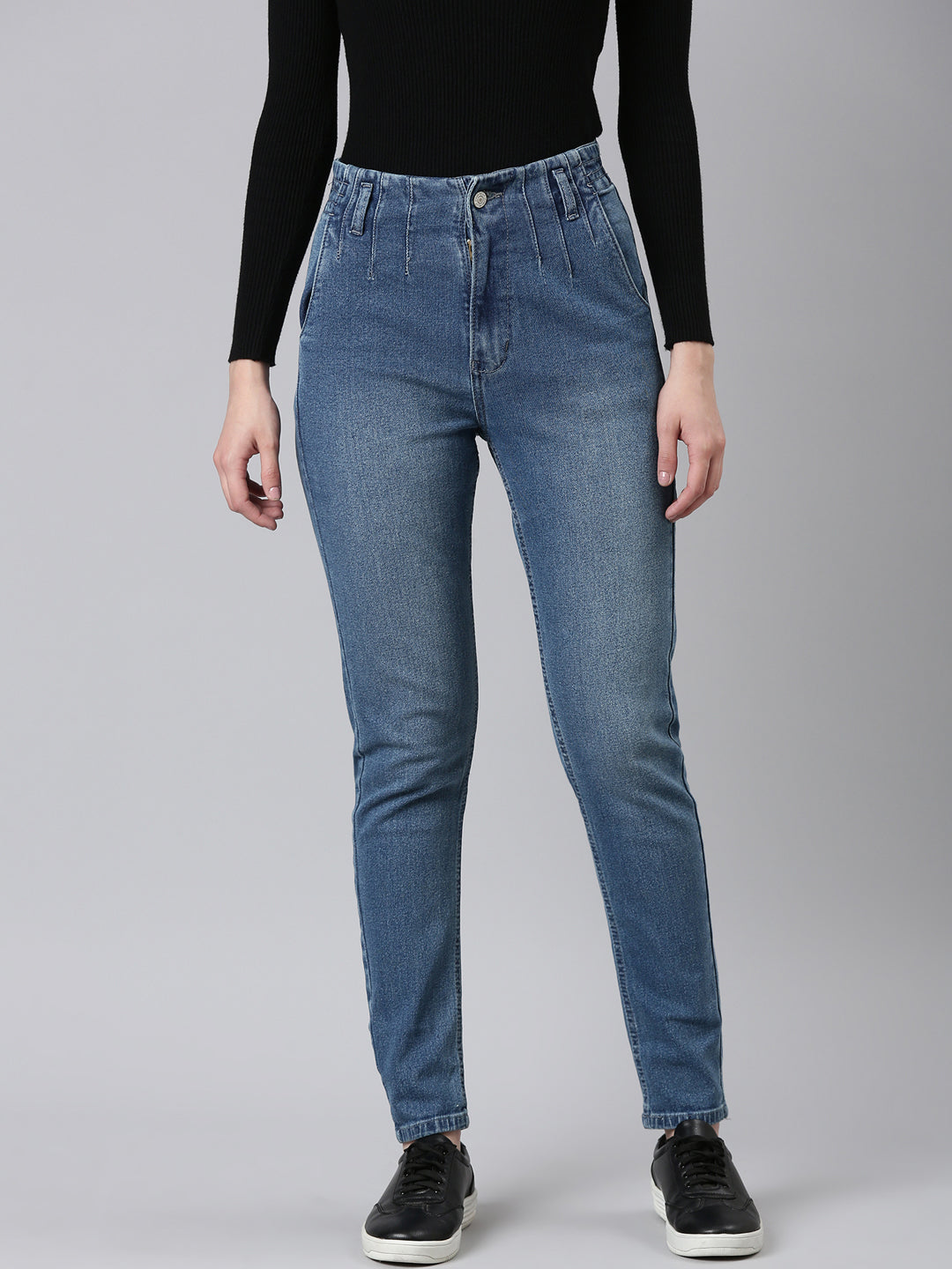 Women Blue Solid Mom Fit Denim Jeans