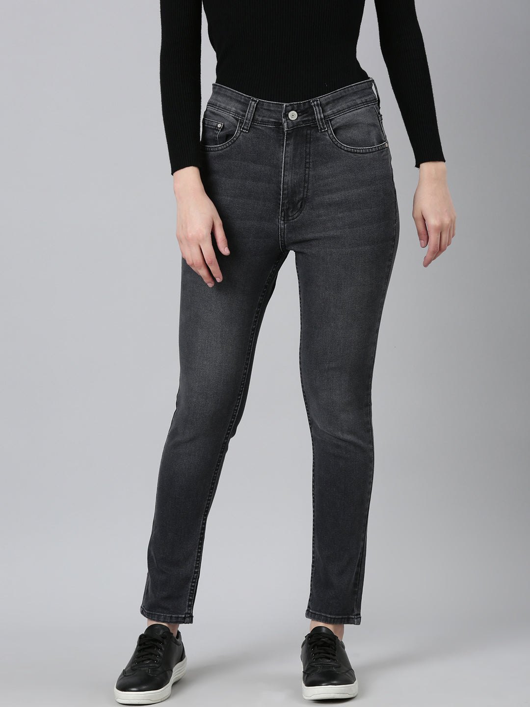 Women Grey Solid Straight Fit Denim Jeans