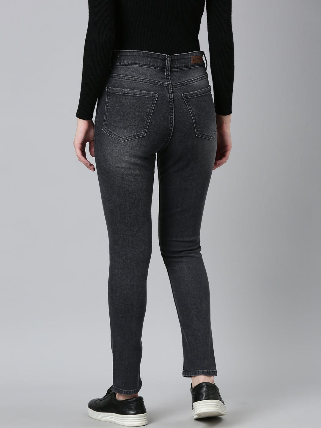 Women Grey Solid Straight Fit Denim Jeans