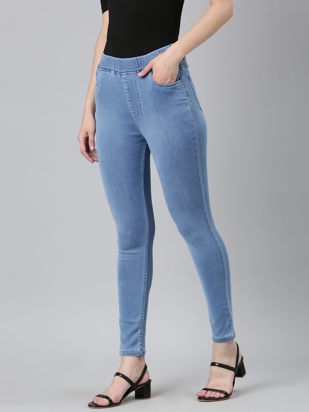 Women Blue Solid Skinny Fit Denim Jeans