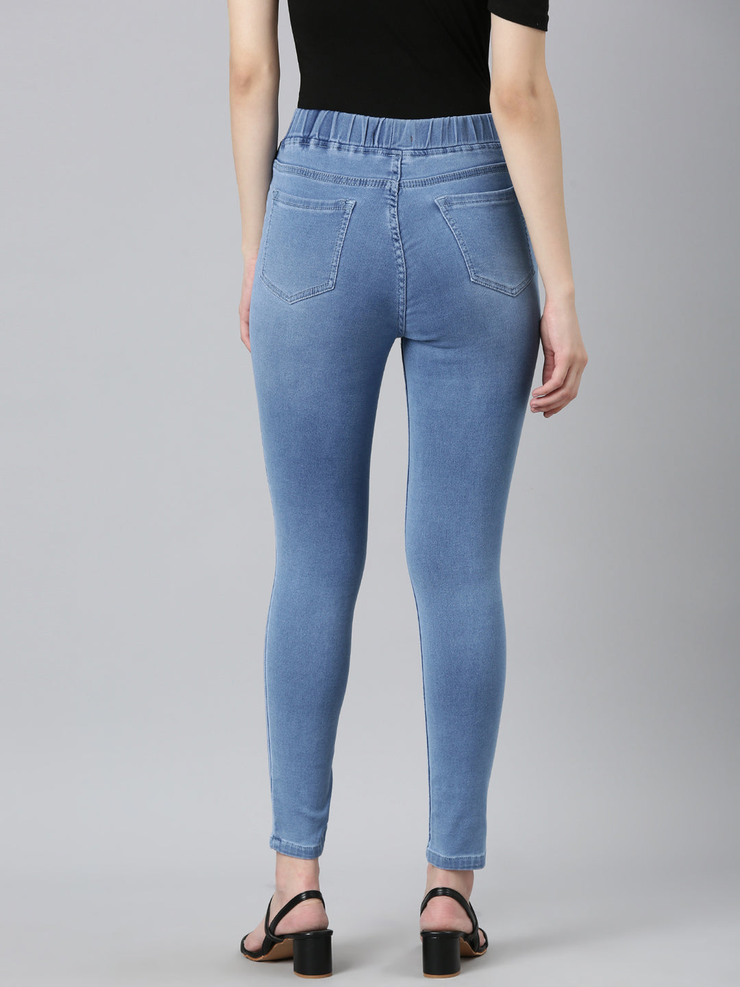 Women Blue Solid Skinny Fit Denim Jeans