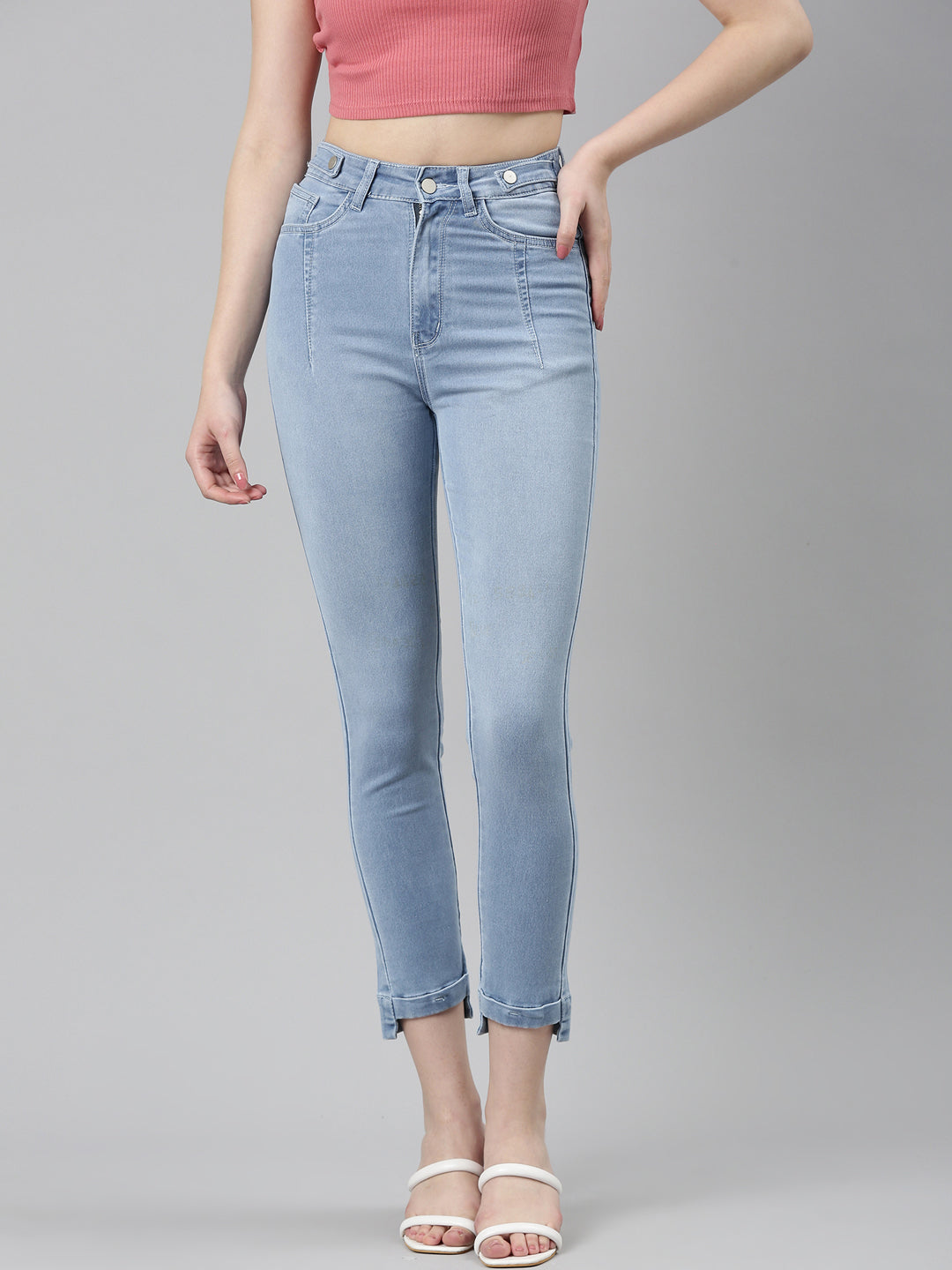 Women Blue Solid Mom Fit Denim Jeans