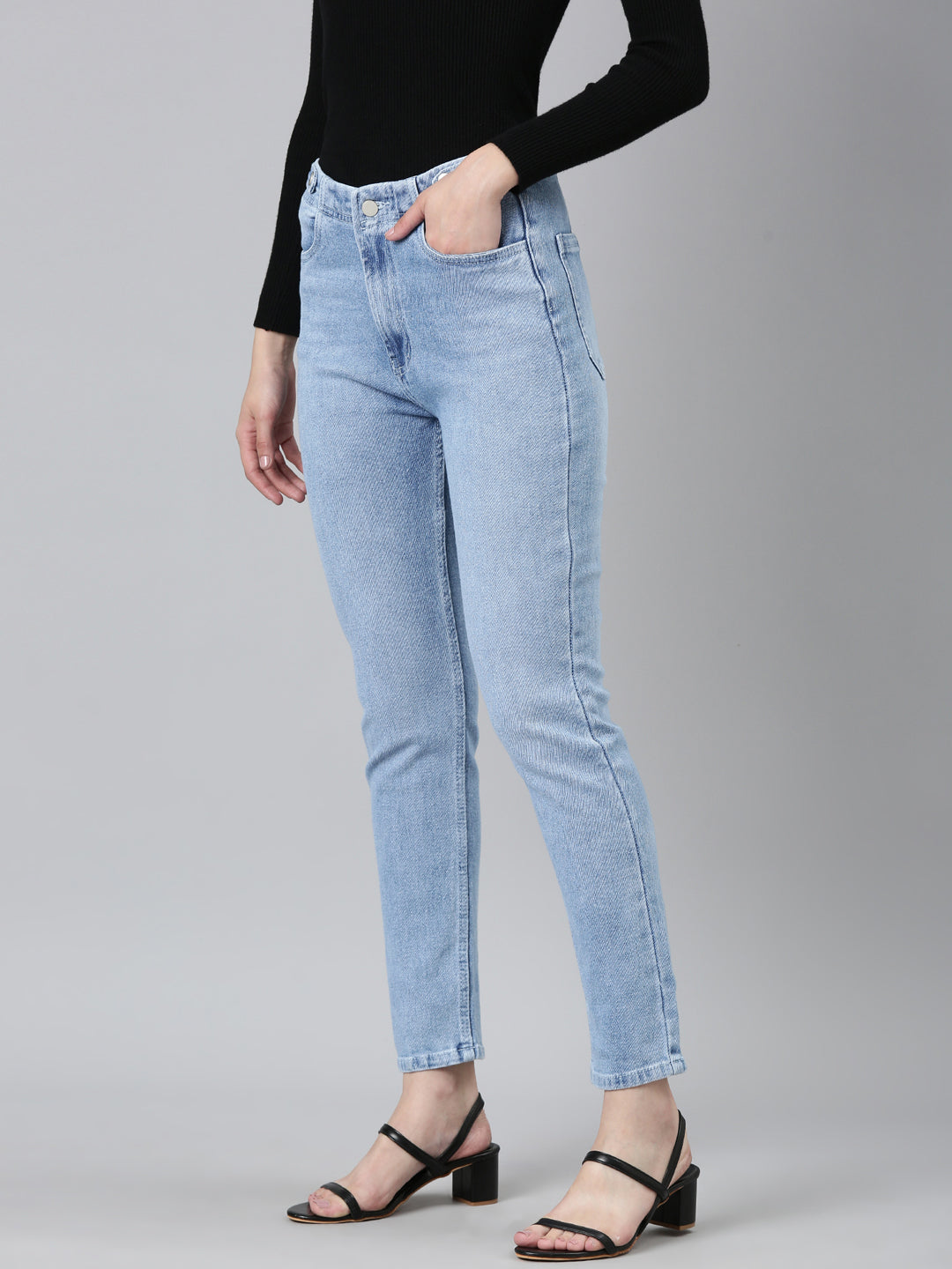 Women Blue Solid Regular Fit Denim Jeans