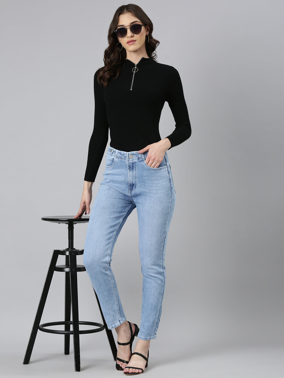 Women Blue Solid Regular Fit Denim Jeans