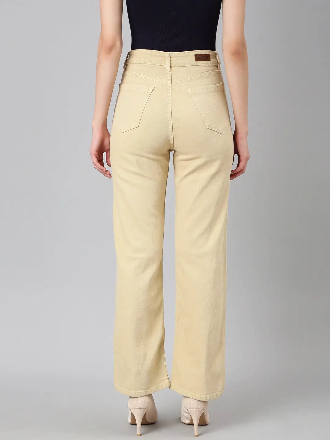 Women's Beige Solid Straight Fit Denim Jeans
