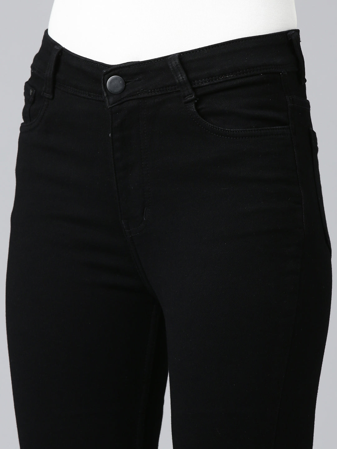 Women Black Solid Skinny Fit Denim Jeans