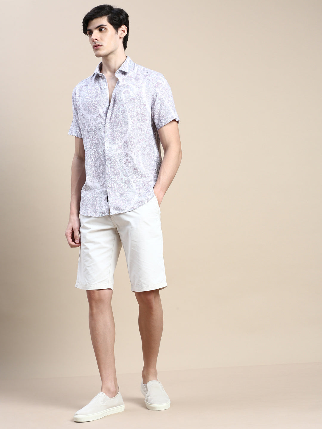 Men's Pink Standard Slim Fit Floral Printed Cotton Casual Shirt