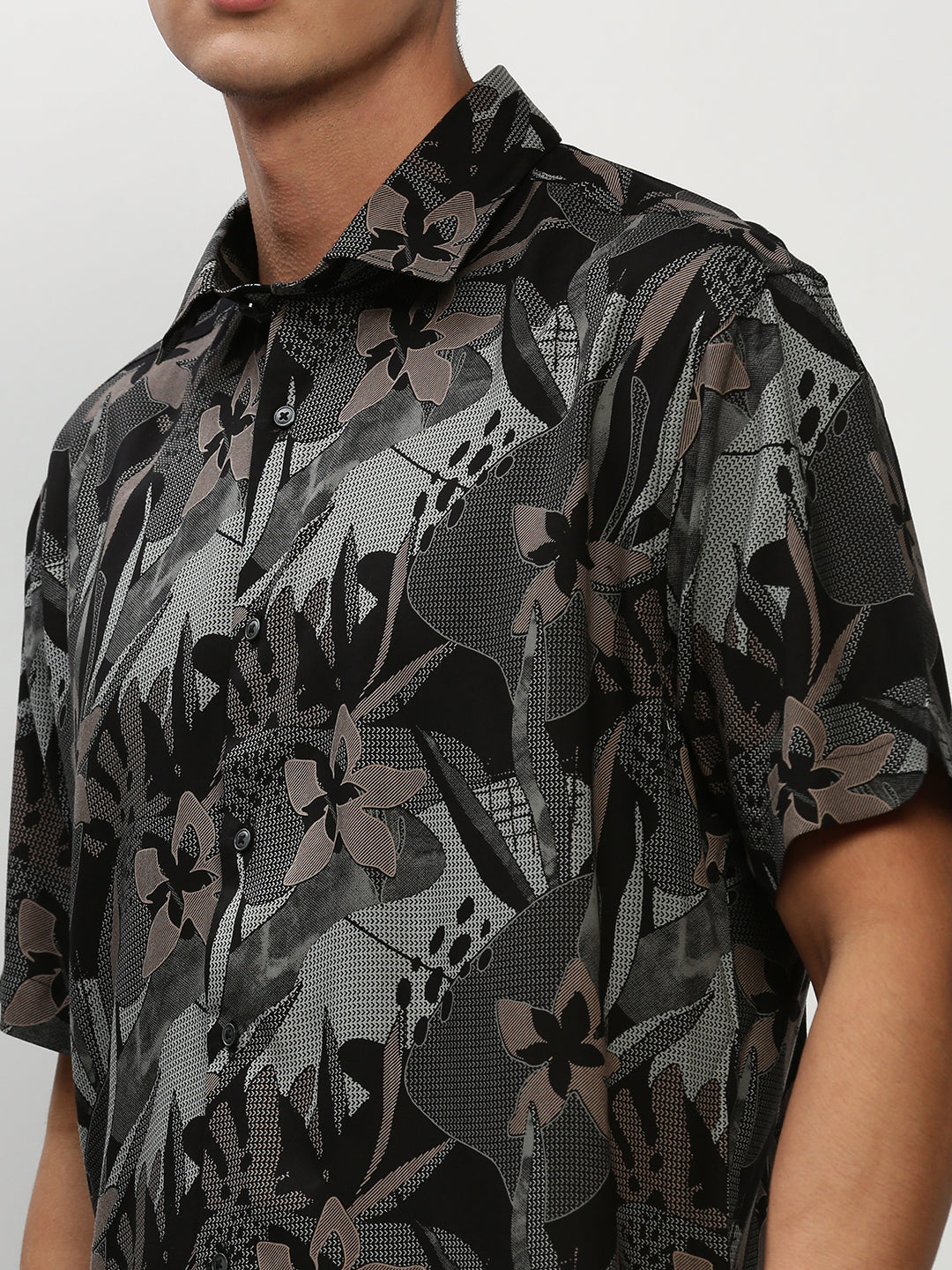 Men's Black Premium Slim Fit Floral Printed Twill Weave Cotton Casual Shirt