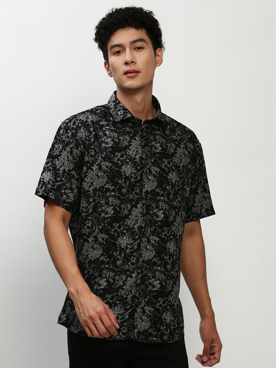 Men's Black Floral Casual Shirts